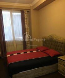 公寓 2-комн 52 m² - 尼科·皮罗斯马尼, Batumi