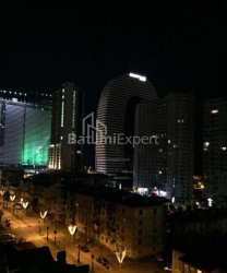 公寓 52 平方米的公寓 - 尼科·皮罗斯马尼, Batumi, 佐治亚州。
