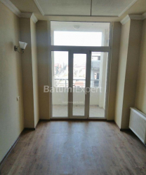 公寓 3-комн 72 m² - 佩特拉梅利什维利, Batumi