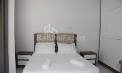 公寓 3-комн 80 m² - 祖拉巴戈尔吉拉泽, Batumi