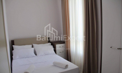 公寓 3-комн 80 m² - 祖拉巴戈尔吉拉泽, Batumi