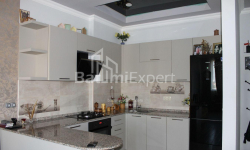 公寓 2-комн 56 m² - 治安官 Khimshiashvili, Batumi