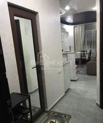 公寓 3-комн 50 m² - 尼科·皮罗斯马尼, Batumi