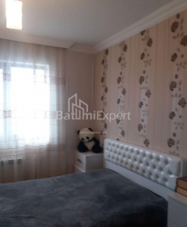 公寓 3-комн 85 m² - 大卫·阿格马谢内布利, Batumi