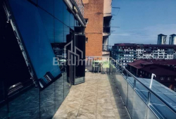 公寓 3-комн 124 m² - Vakhtang Gorgasali, Batumi