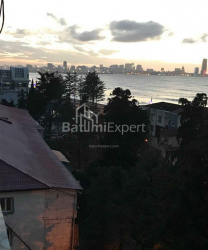 公寓 2-комн 78 m² - 尤里耶夫斯卡娅, Batumi