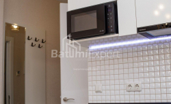 公寓 1-комн 28 m² - 治安官 Khimshiashvili, Batumi