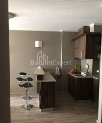 公寓 3-комн 67 m² - 优素福·科巴拉泽, Batumi