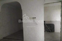 公寓 42 平方米的公寓 - 弗里迪翁卡尔瓦西, Batumi, 佐治亚州。