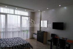 公寓 1-комн 35 m² - 尤里耶夫斯卡娅, Batumi