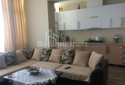 公寓 3-комн 73 m² - 优素福·科巴拉泽, Batumi
