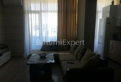 公寓 3-комн 73 m² - 优素福·科巴拉泽, Batumi
