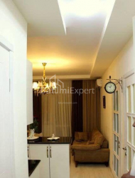 公寓 3-комн 50 m² - Vakhtang Gorgasali, Batumi