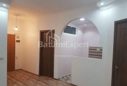 公寓 3-комн 48 m² - 佩特拉·巴格拉季昂尼, Batumi