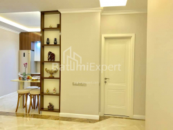 公寓 3-комн 102 m² - 伊利亚·查瓦查瓦泽, Batumi