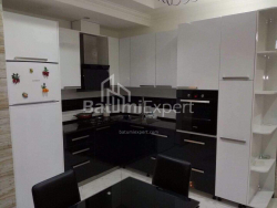 公寓 4-комн 70 m² - 治安官 Khimshiashvili, Batumi