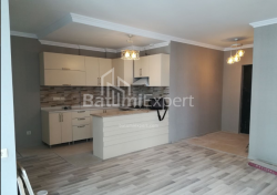 公寓 3-комн 72 m² - 尼科·皮罗斯马尼, Batumi