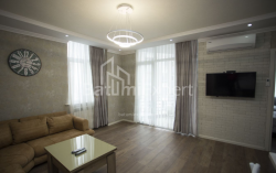 公寓 3-комн 73 m² - 尼科·皮罗斯马尼, Batumi