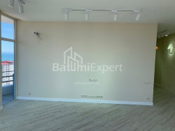 公寓 106 平方米的公寓 - 伊凡·贾瓦希什维利, Batumi, 佐治亚州。