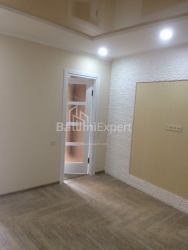 公寓 2-комн 47 m² - 优素福·科巴拉泽, Batumi