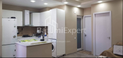公寓 3-комн 65 m² - 大卫·阿格马谢内布利, Batumi