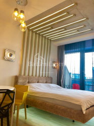 公寓 1-комн 28 m² - 治安官 Khimshiashvili, Batumi