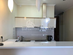 公寓 1-комн 30 m² - 优素福·科巴拉泽, Batumi