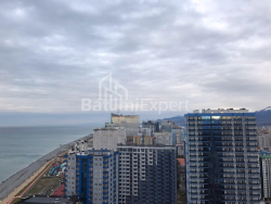 公寓 38 平方米的公寓 - 治安官 Khimshiashvili, Batumi, 佐治亚州。