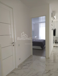 公寓 3-комн 75 m² - 尼科·皮罗斯马尼, Batumi