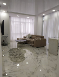 公寓 3-комн 75 m² - 尼科·皮罗斯马尼, Batumi