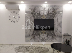 公寓 3-комн 75 m² - 尼科·皮罗斯马尼, Batumi