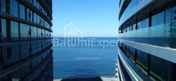 公寓 90 平方米的公寓 - 莱赫和玛丽亚·卡钦斯基, Batumi, 佐治亚州。