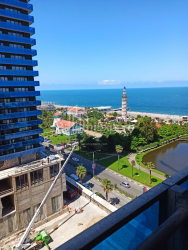 公寓 1-комн 30 m² - 治安官 Khimshiashvili, Batumi