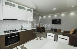 公寓 3-комн 71 m² - 大卫·阿格马谢内贝利, Batumi