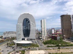 公寓 30 平方米的公寓 - 治安官 Khimshiashvili, Batumi, 佐治亚州。