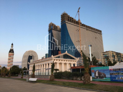 公寓 33 平方米的公寓 - 治安官 Khimshiashvili, Batumi, 佐治亚州。