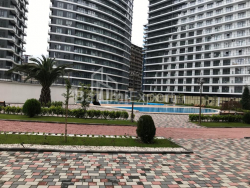 公寓 74.7 平方米的公寓 - 莱赫和玛丽亚·卡钦斯基, Batumi, 佐治亚州。