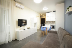 公寓 2-комн 47.5 m² - 治安官 Khimshiashvili, Batumi