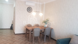 公寓 2-комн 58.7 m² - 尼科·皮罗斯马尼, Batumi