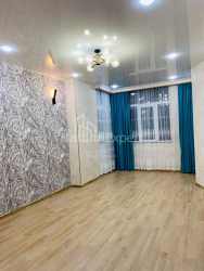 公寓 4-комн 76 m² - 沙尔瓦·伊纳萨里泽, Batumi