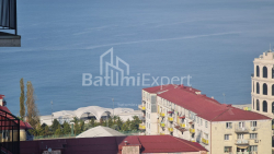 公寓 112 平方米的公寓 - 沙尔瓦·伊纳萨里泽, Batumi, 佐治亚州。
