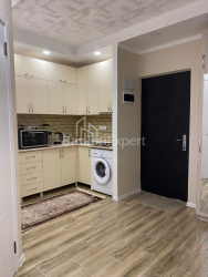 公寓 2-комн 45 m² - 乔治·布尔茨金维尔, Batumi