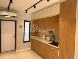 私宅 3-комн 110.7 m² - 机场高速, Batumi