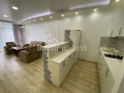 公寓 3-комн 68 m² - 优素福·科巴拉泽, Batumi