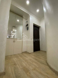 公寓 3-комн 68 m² - 优素福·科巴拉泽, Batumi