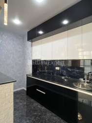 公寓 2-комн 44 m² - 乔治·布尔茨金维尔, Batumi