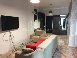 公寓 3-комн 62 m² - 尼科·皮罗斯马尼, Batumi