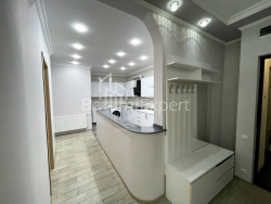 公寓 3-комн 110 m² - 米哈伊尔·贾瓦希什维利, Batumi