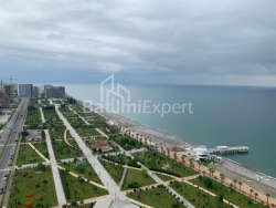 公寓 60 平方米的公寓 - 治安官 Khimshiashvili, Batumi, 佐治亚州。