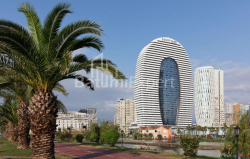 公寓 51 平方米的公寓 - 治安官 Khimshiashvili, Batumi, 佐治亚州。